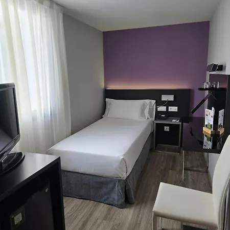 Отель Sercotel Medina Azahara 3*