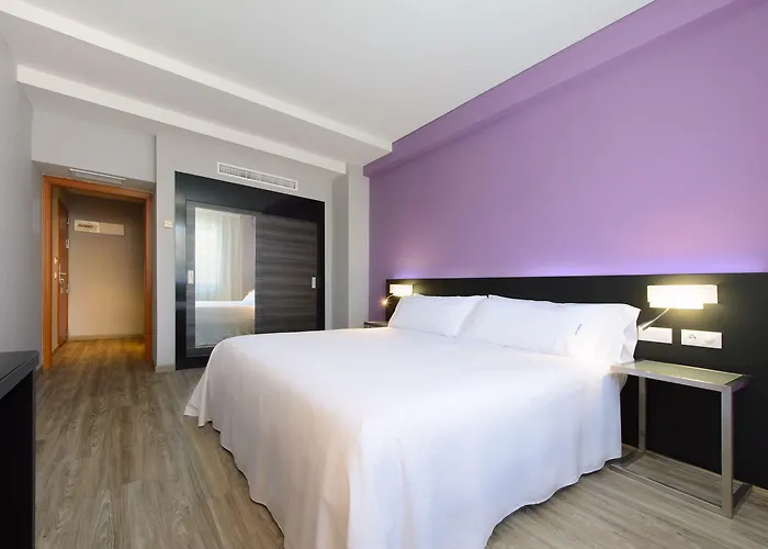 Отель Sercotel Medina Azahara Кордова