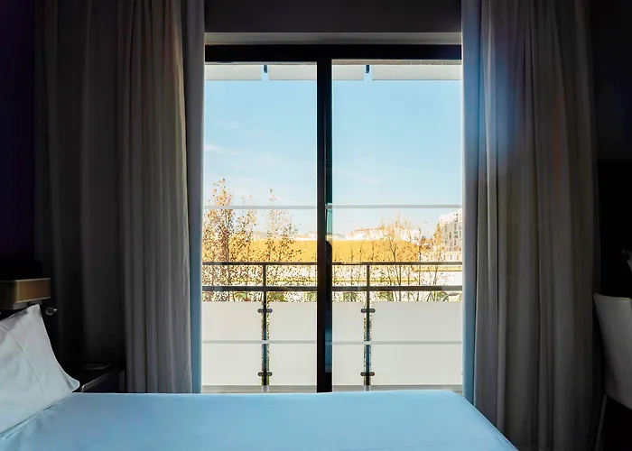 Отель Sercotel Medina Azahara Кордова